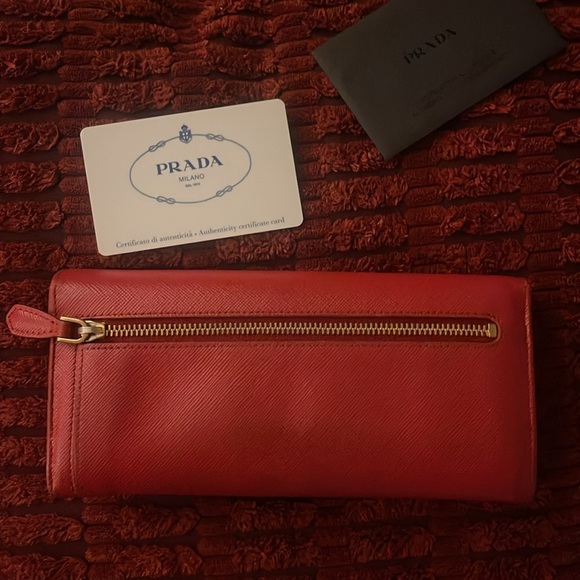 Prada red bow wallet - Picture 9 of 10